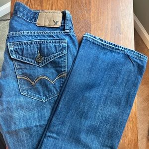 Women’s American Eagle jeans